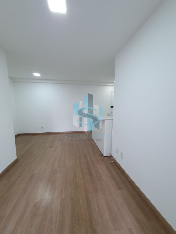 Apartamento à venda com 2 quartos, 60m² - Foto 5