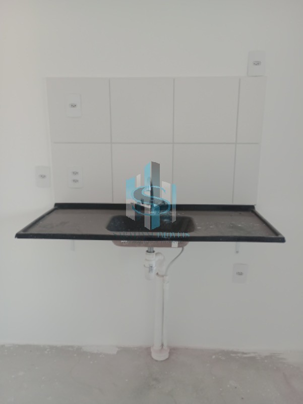 Apartamento à venda com 2 quartos, 37m² - Foto 13