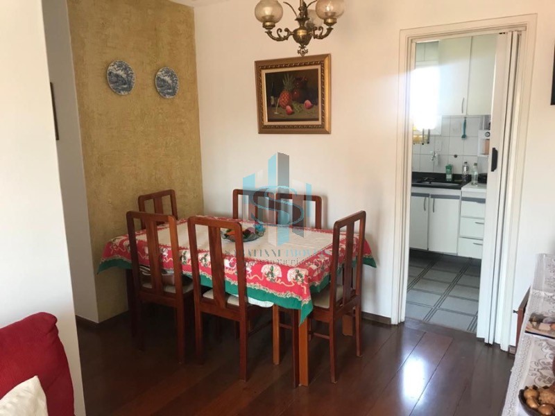 Apartamento à venda com 2 quartos, 62m² - Foto 2