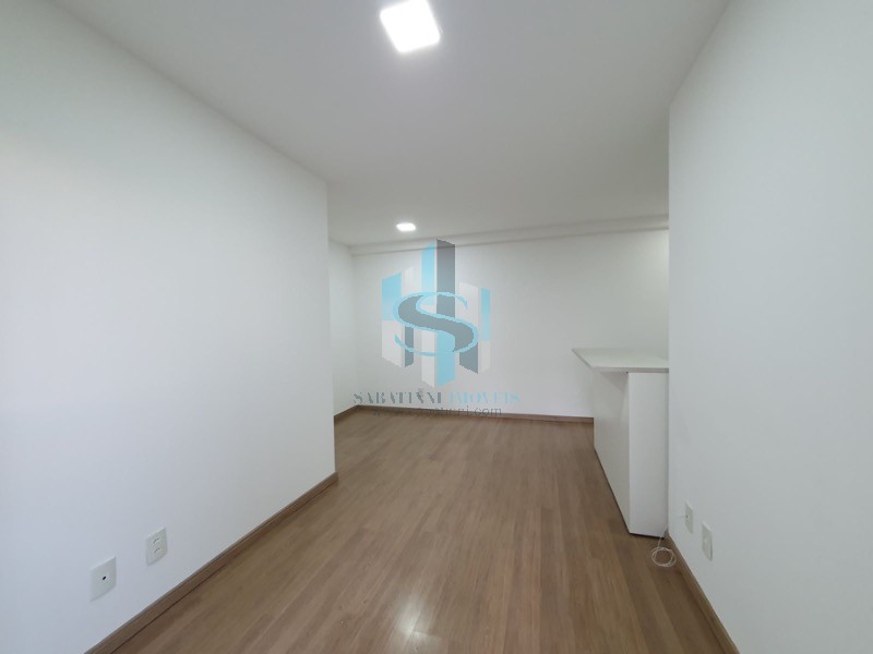 Apartamento à venda com 2 quartos, 60m² - Foto 19