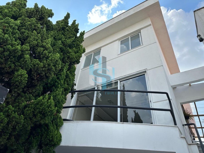 Casa à venda e aluguel com 3 quartos, 335m² - Foto 1