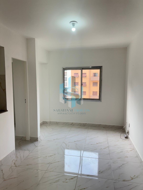 Apartamento à venda com 1 quarto, 27m² - Foto 2