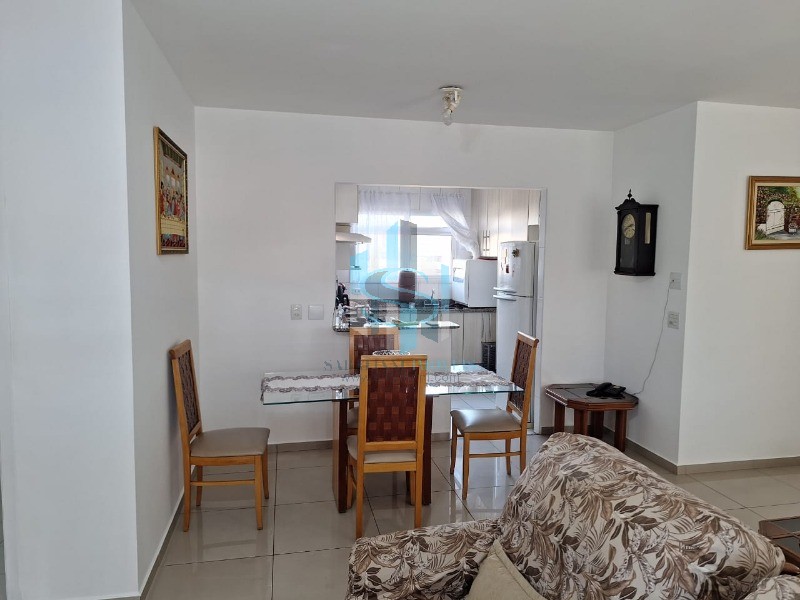 Apartamento à venda com 3 quartos, 108m² - Foto 2