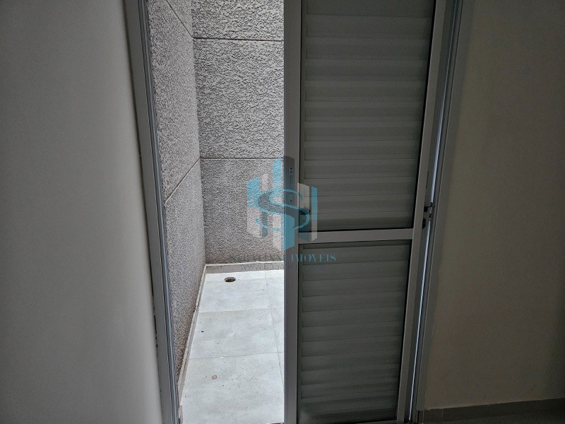 Apartamento à venda com 2 quartos, 37m² - Foto 17