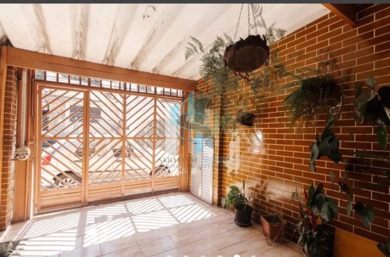 Casa à venda com 3 quartos, 150m² - Foto 1