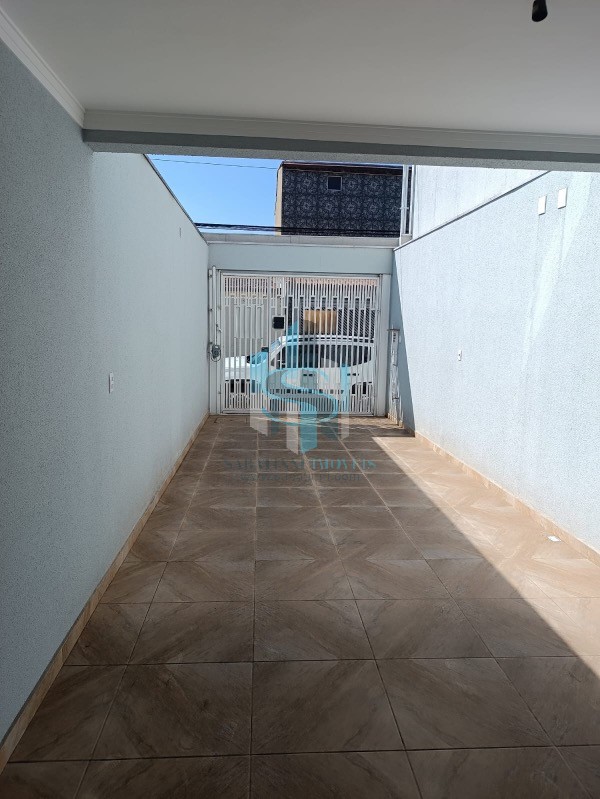 Casa à venda com 2 quartos, 95m² - Foto 4