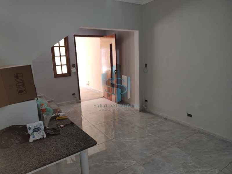 Casa à venda com 2 quartos, 100m² - Foto 1