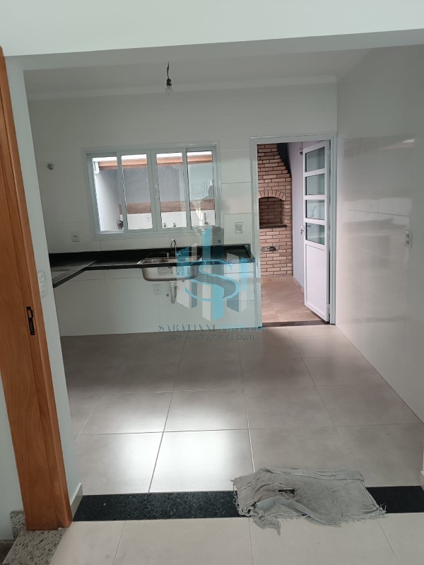 Casa à venda com 2 quartos, 95m² - Foto 9