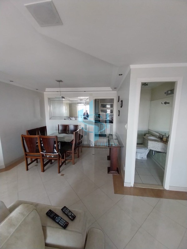 Apartamento à venda com 3 quartos, 105m² - Foto 4