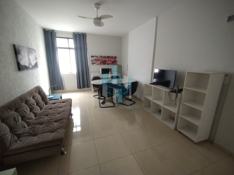 Apartamento à venda com 2 quartos, 67m² - Foto 2