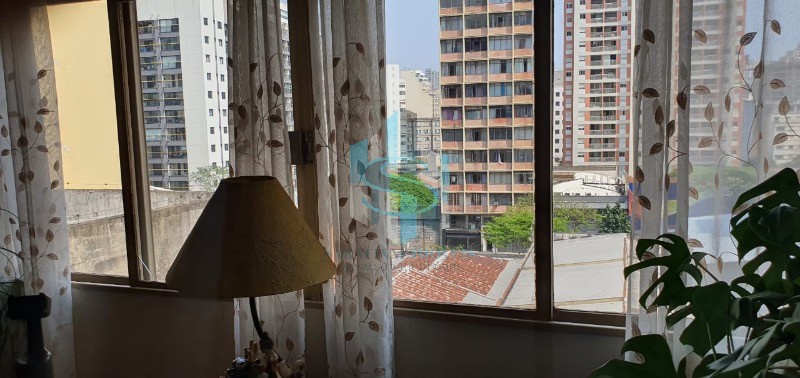 Apartamento à venda com 2 quartos, 136m² - Foto 11