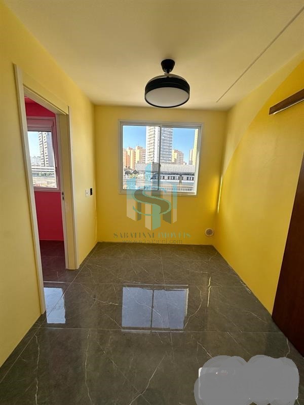 Apartamento à venda com 2 quartos, 34m² - Foto 2