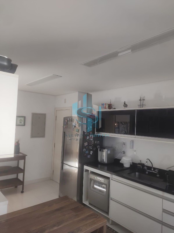 Apartamento para alugar com 3 quartos, 150m² - Foto 6