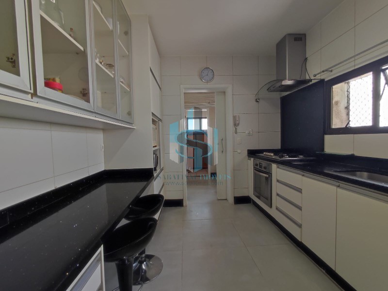 Apartamento à venda com 3 quartos, 125m² - Foto 9