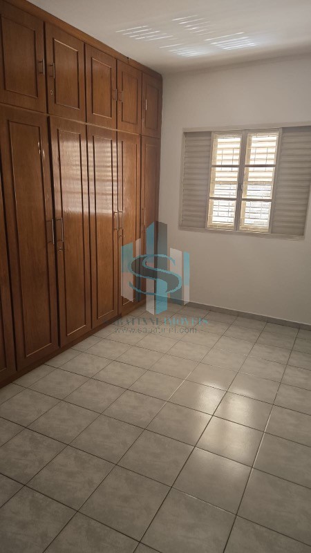 Casa para alugar com 2 quartos, 280m² - Foto 10