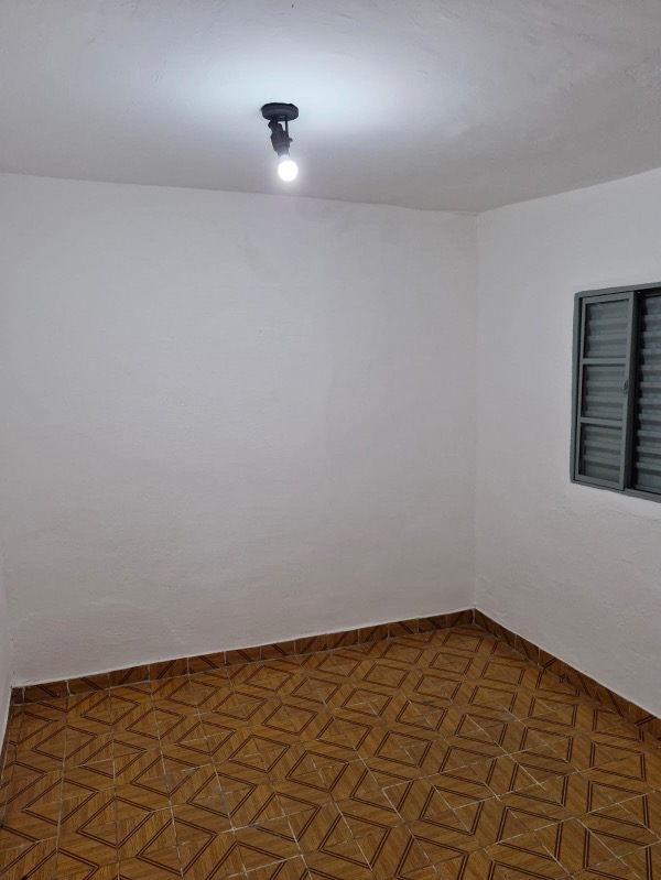 Casa à venda com 2 quartos, 130m² - Foto 4