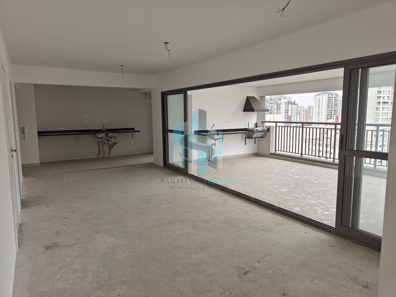 Apartamento à venda com 3 quartos, 144m² - Foto 1