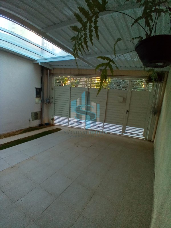 Casa à venda com 3 quartos, 100m² - Foto 3