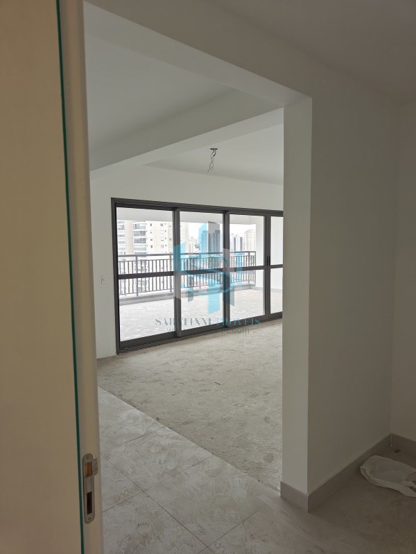 Apartamento à venda com 3 quartos, 144m² - Foto 32