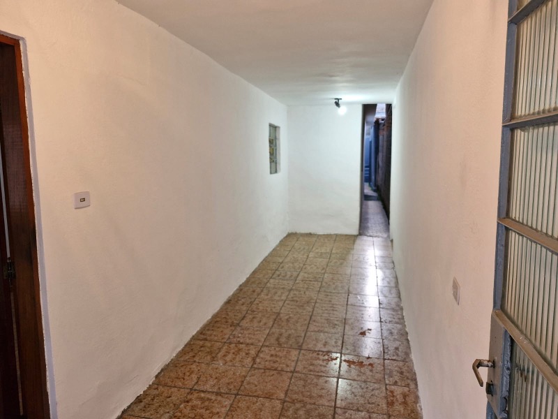 Casa à venda com 2 quartos, 130m² - Foto 11