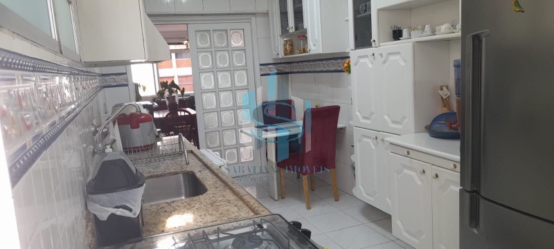 Apartamento à venda com 3 quartos, 130m² - Foto 18