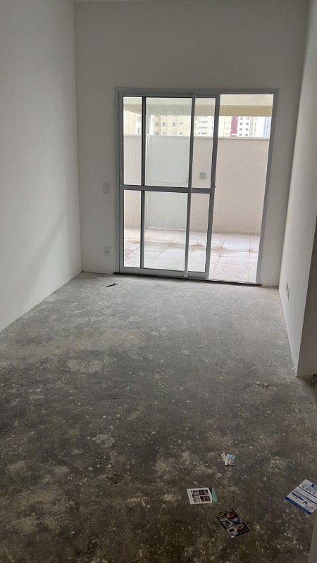 Apartamento à venda com 2 quartos, 83m² - Foto 3