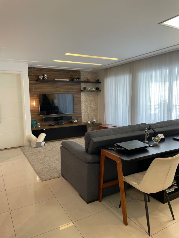 Apartamento à venda com 3 quartos, 124m² - Foto 33