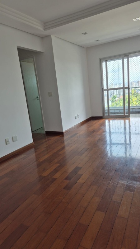 Apartamento à venda com 2 quartos, 60m² - Foto 7