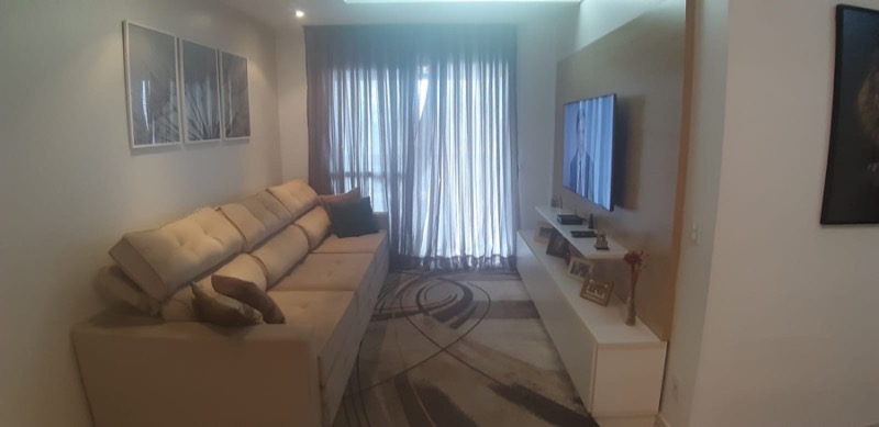 Apartamento à venda com 3 quartos, 98m² - Foto 1