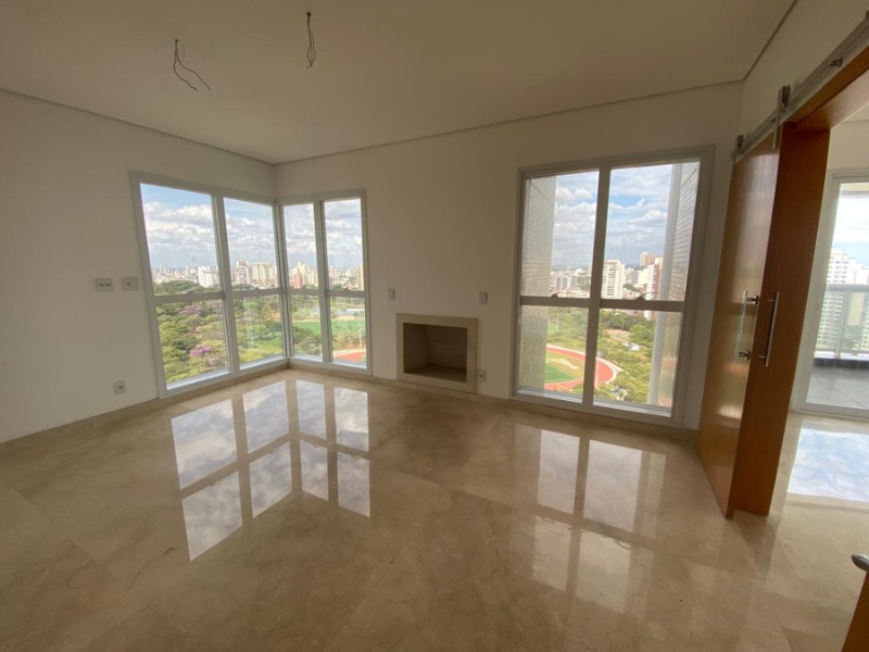 Apartamento à venda com 4 quartos, 335m² - Foto 2