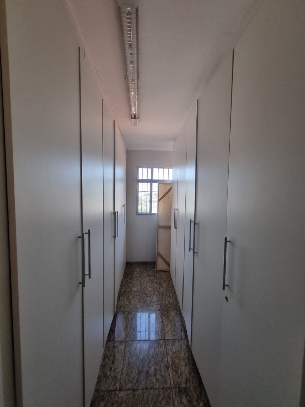 Casa à venda com 3 quartos, 500m² - Foto 38