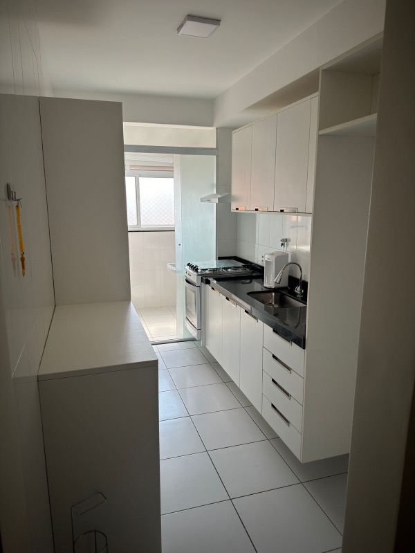 Apartamento à venda com 2 quartos, 96m² - Foto 3