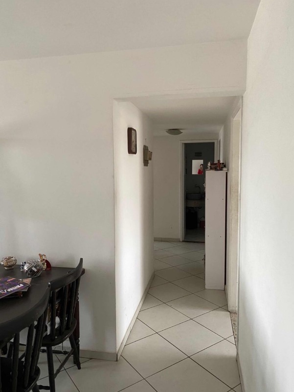 Apartamento à venda com 2 quartos, 70m² - Foto 3