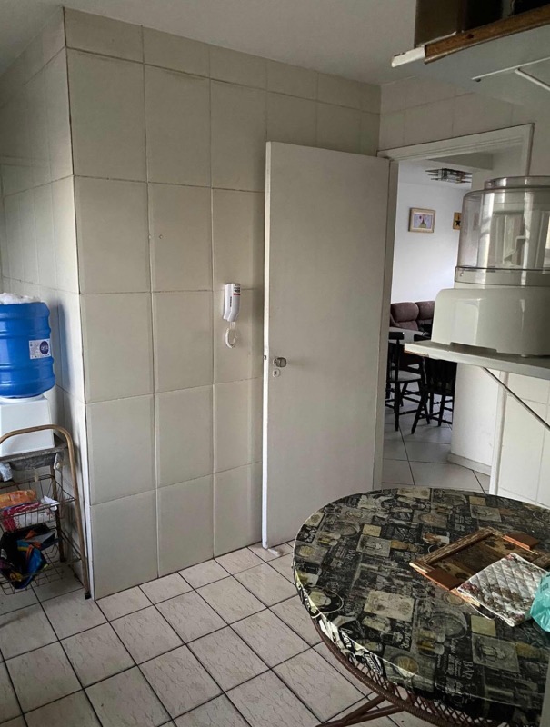 Apartamento à venda com 2 quartos, 70m² - Foto 5