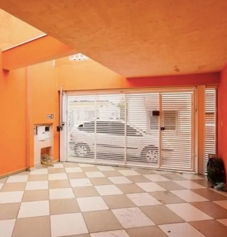 Casa à venda com 3 quartos, 200m² - Foto 2