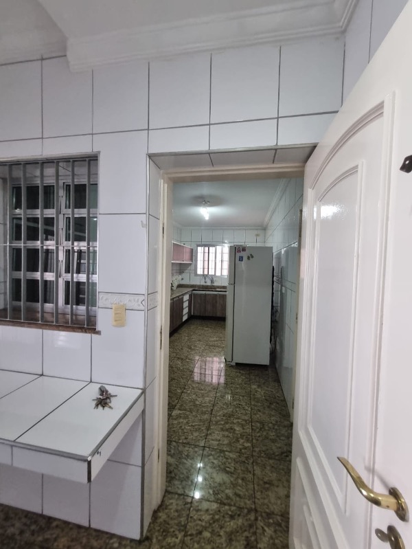 Casa à venda com 3 quartos, 500m² - Foto 15