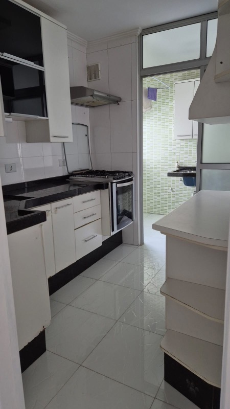 Apartamento à venda com 2 quartos, 60m² - Foto 8