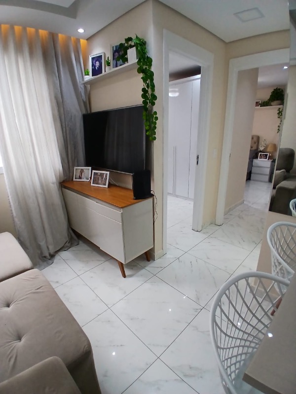 Apartamento à venda com 2 quartos, 42m² - Foto 4