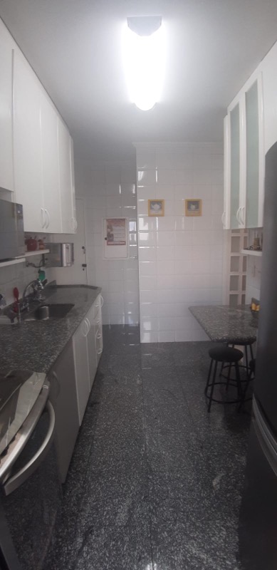 Apartamento à venda com 3 quartos, 98m² - Foto 11