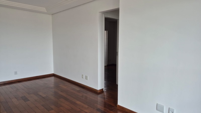 Apartamento à venda com 2 quartos, 60m² - Foto 2