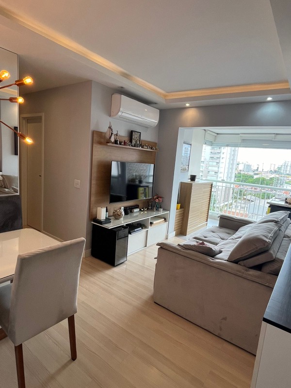 Apartamento à venda com 2 quartos, 57m² - Foto 1