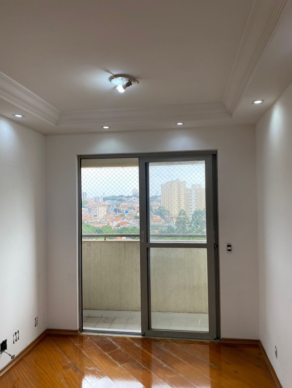 Apartamento à venda com 3 quartos, 63m² - Foto 2