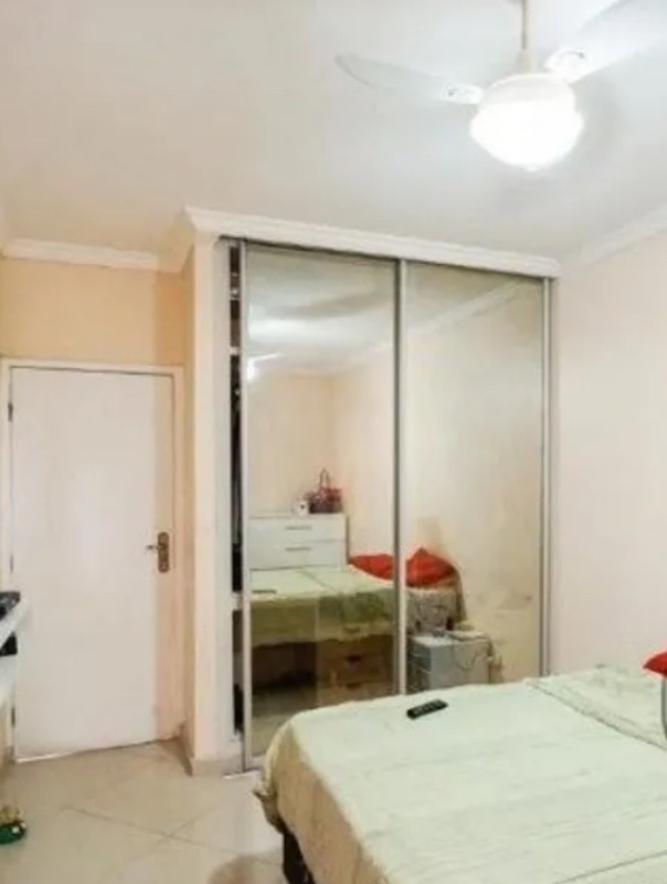 Casa à venda com 3 quartos, 200m² - Foto 15