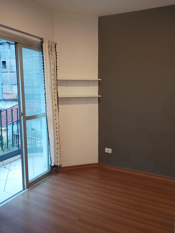 Apartamento à venda com 1 quarto, 30m² - Foto 2