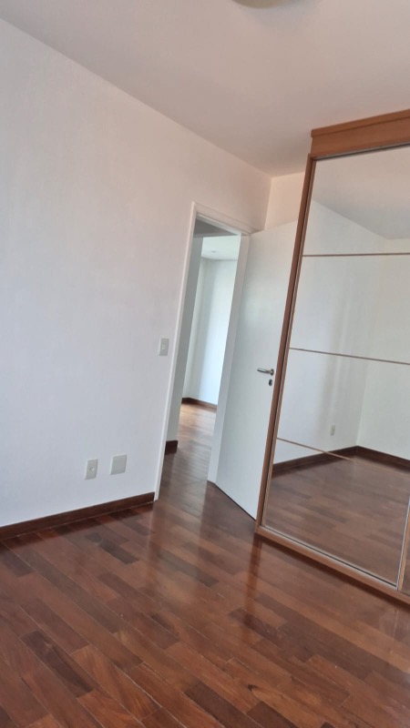 Apartamento à venda com 2 quartos, 60m² - Foto 18