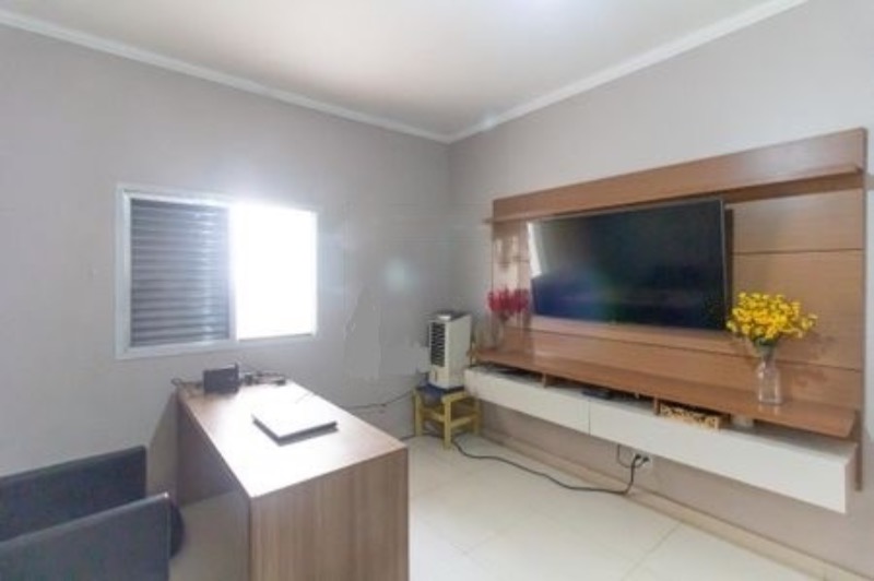 Casa à venda com 2 quartos, 140m² - Foto 10