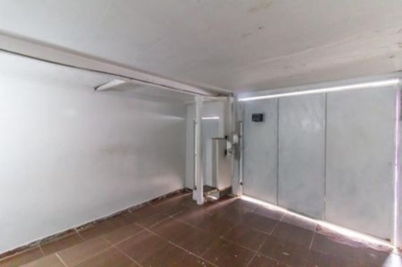 Casa à venda com 2 quartos, 140m² - Foto 2