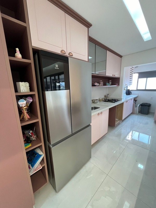 Apartamento à venda com 3 quartos, 121m² - Foto 8