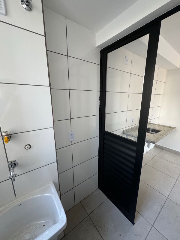 Apartamento à venda com 2 quartos, 42m² - Foto 12