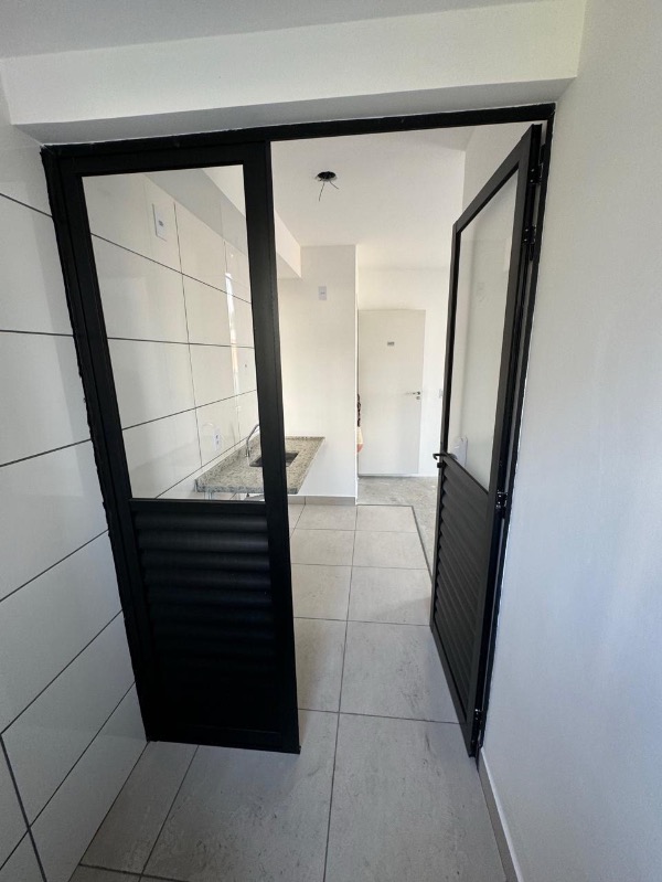 Apartamento à venda com 2 quartos, 42m² - Foto 10